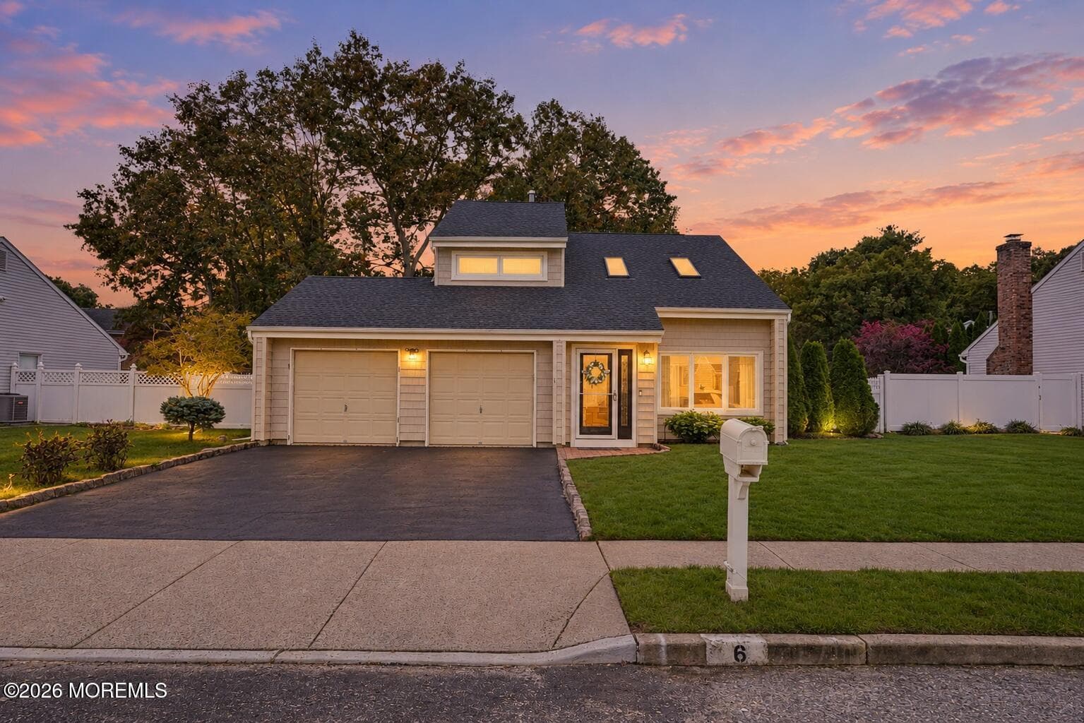 6 Scarlet Lane, Howell, NJ 07731